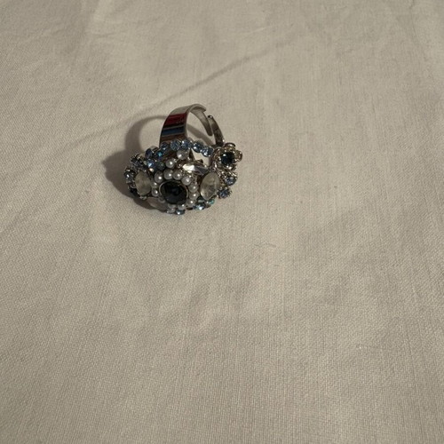 Women's adjustable ring like new, gray and blue