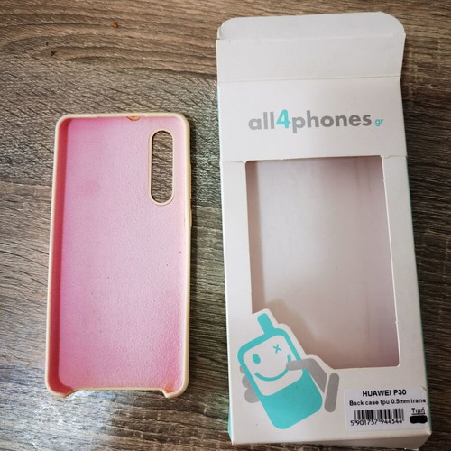 Huawei P30 case like new