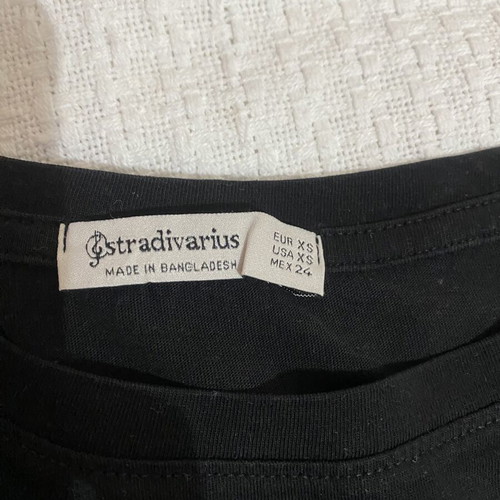 Stradivarius black T-shirt XS used