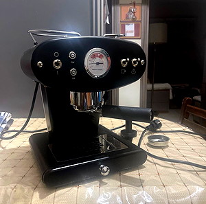 Μηχανή espresso illy