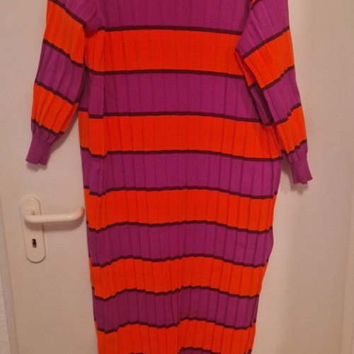 Knitted striped dress with wadding effect, like new, Karavan