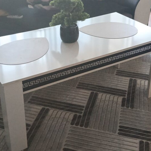 White gloss coffee table with edge