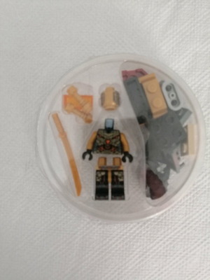 Ninjago Lego Minifigure Dragon Hunter with Speeder new