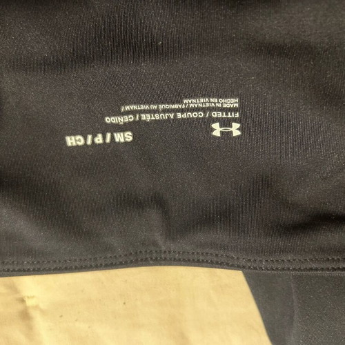 Under Armour leggings like new with corset-style detail black