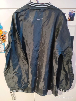 Φούτερ για εφίδρωση Nike σαν καινούργιο, μαύρο