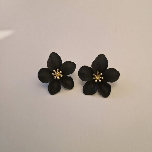 Fashion Flower earrings like new