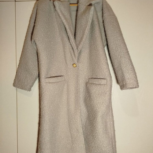 Bouclé gray coat 70% wool like new, small medium