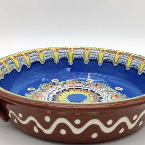 Ceramic baking dish new, Troyan pottery, diameter 25 cm