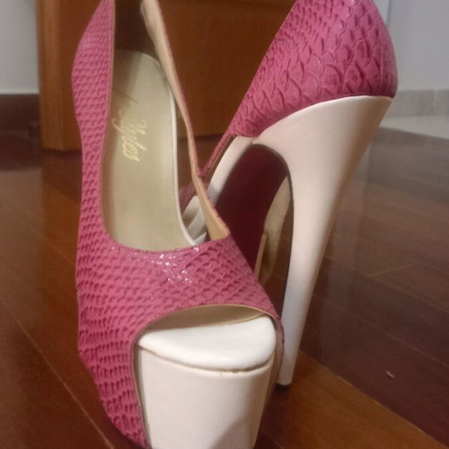 Fenstyle high heel shoes like new, 18 cm, leather snake details, white and pink