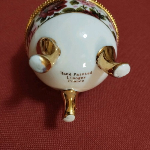 Limoges porcelain egg like new
