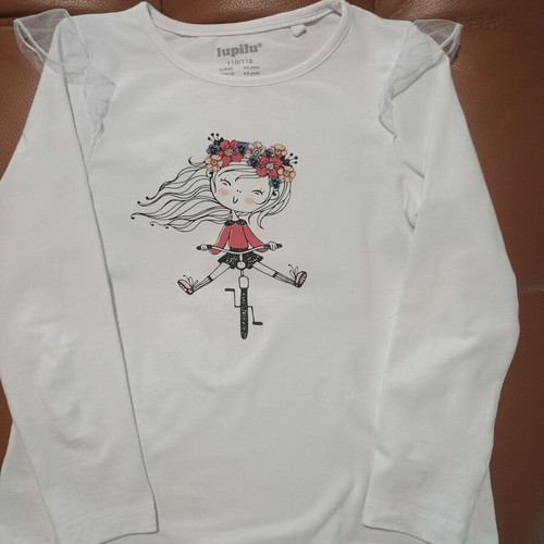 Clothes for 4-year-old girl used, pack of 14 pieces