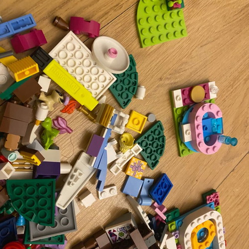 Lego like new for hours of creative play