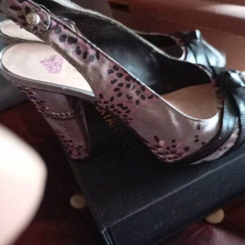 Fornarina leather sandals size 38 like new, multicolor
