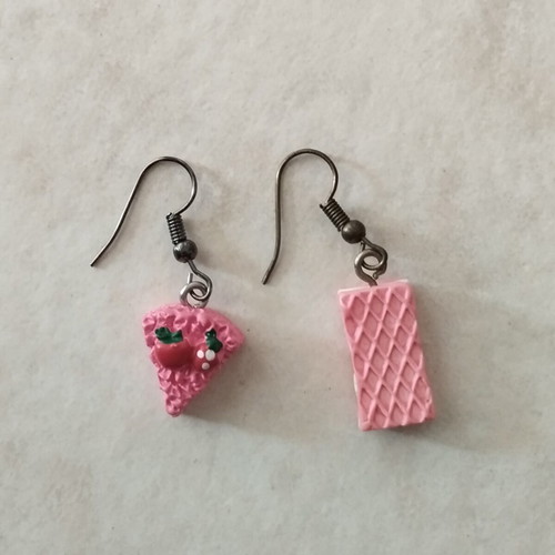 Earrings like new, red and pink