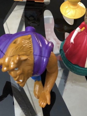 Disney Η Πεντάμορφη και το Τέρας σετ παιχνιδιών Happy Meal 2 τεμαχίων