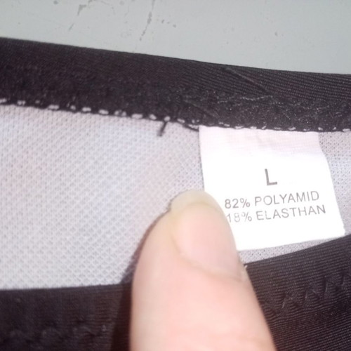 Μαγιώ μέγεθος L αφόρετο, κόκκινο και μαύρο