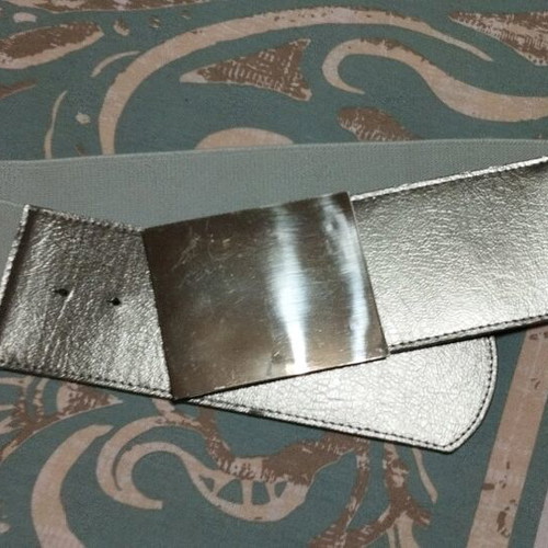Silver belt with elastic like new, length 97 cm