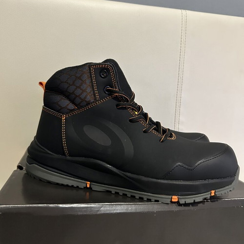 Work shoes new, size 43, black and grey