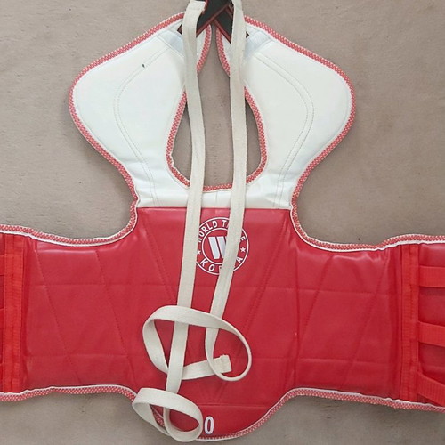 Tae kwo ndo protective chest guard like new, World Trade Korea, for kids up to 9 years
