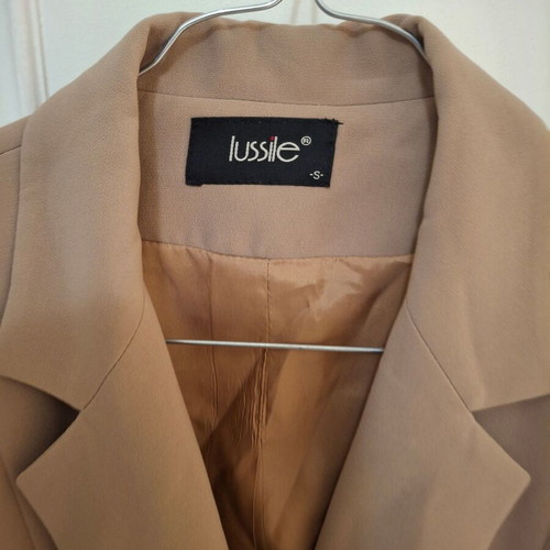 Lussile beige suit small, jacket and trousers like new
