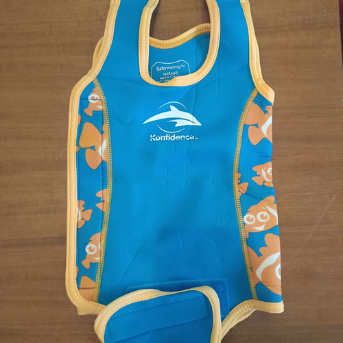 Confidence Baby Warma Wetsuit like new, 8-12 months, 7-12 kg