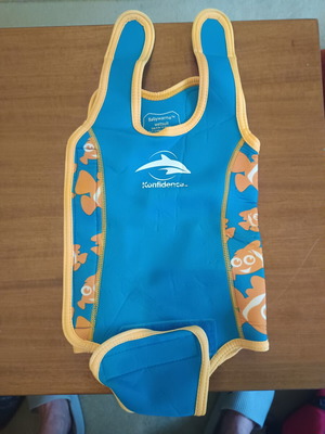 Confidence Baby Warma Wetsuit like new, 8-12 months, 7-12 kg