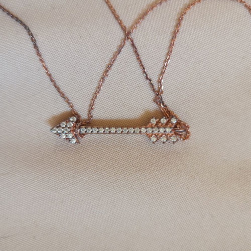 Silver 925 arrow necklace with rhinestones and rose gold chain like new