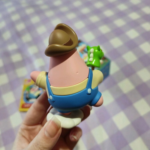 Popmart Patrick Star figure brand new with box and card
