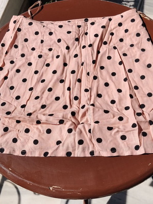 Summer skirt short polka dot like new, gold, size S