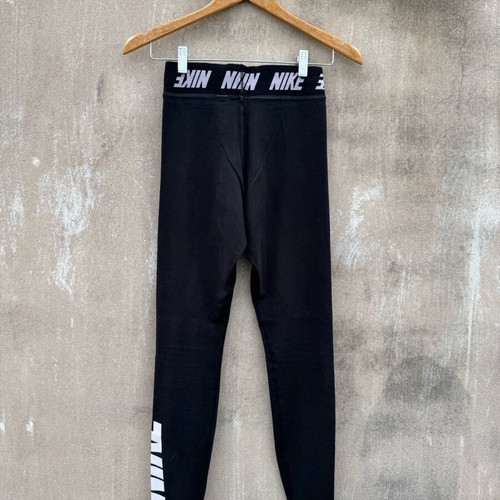 Nike legging used, size S-M, black and white