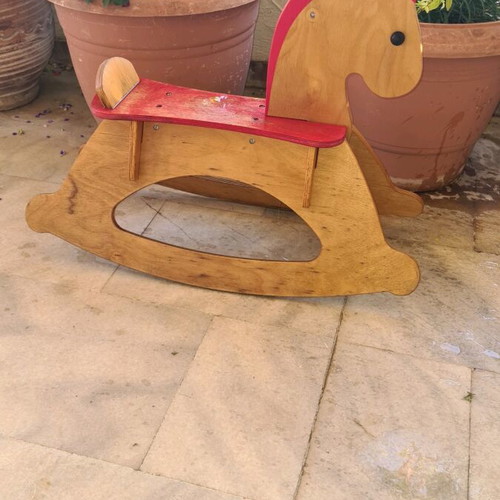 Hape rocking horse used, needs handle