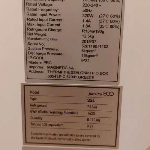 Dehumidifier JuroPro with ionizer like new, new filters