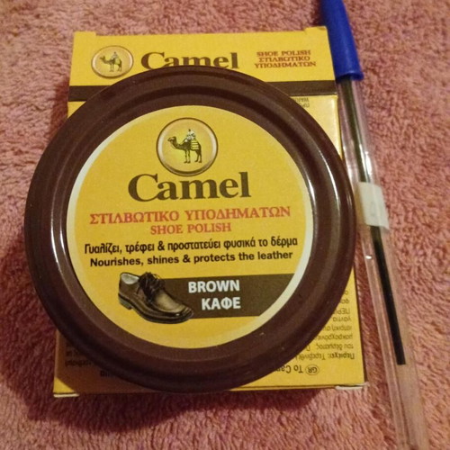 Camel shoe polish used for collection