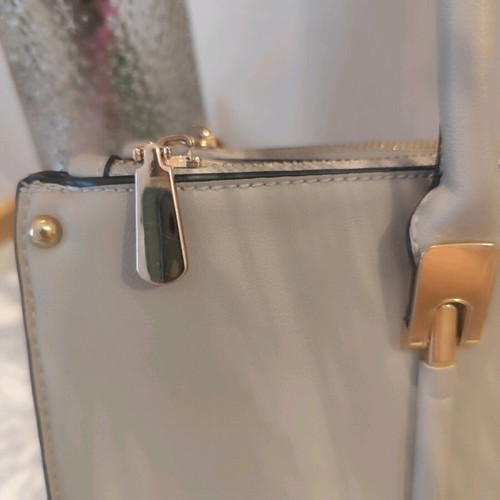 Handbag like new, gray
