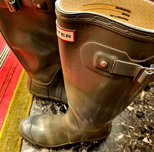 Hunter . 38 . Olive green. Good condition