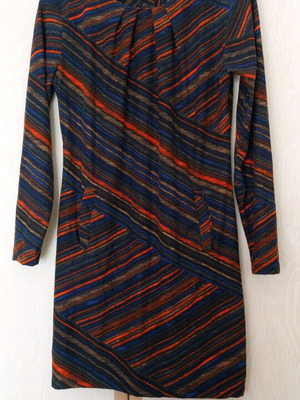 Dress like new, autumn style with multicolor patterns and back opening