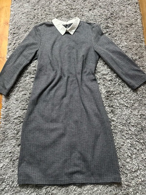 Stradivarius midi dress gray herringbone pattern with white collar like new