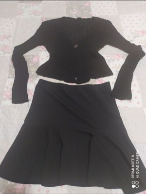 Skirt and black cardigan in slim fit