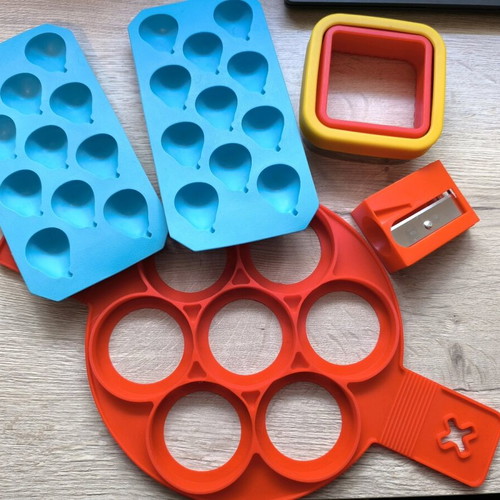 Various kitchen silicone accessories new