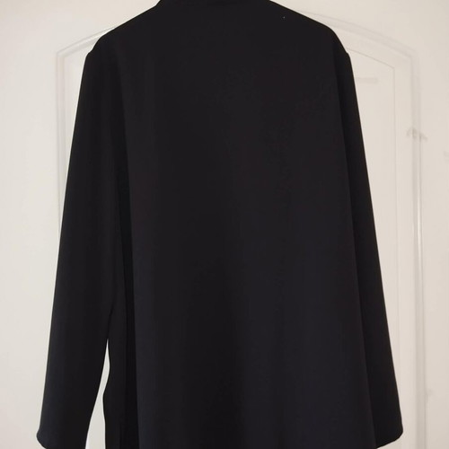Vintage blouse with embroidered detail black, like new, size XXL