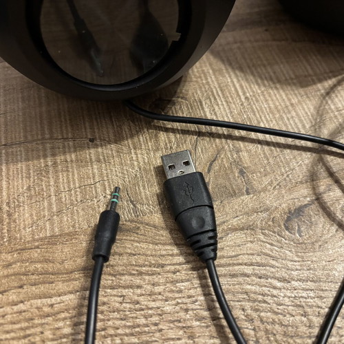 Creative Pebble computer speakers like new, black