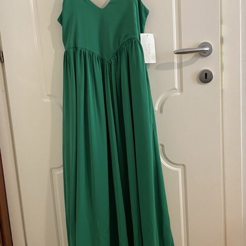 Kelly's green dress new, one size