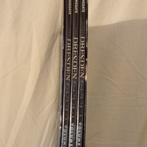 The Dresden Files DVD употребяван, пълен първи сезон с субтитри