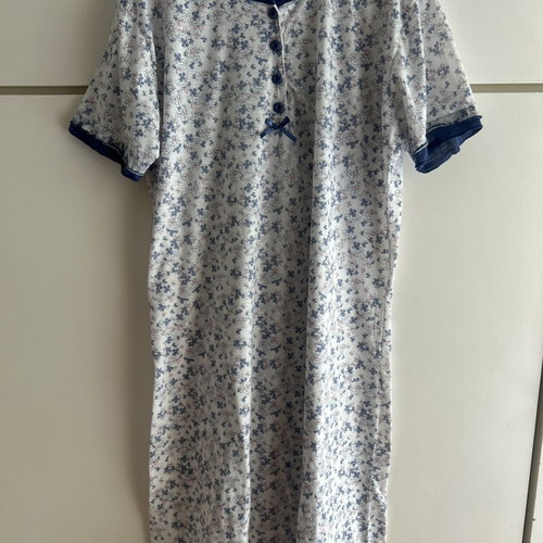Cotton nightdress XXL like new, white and blue