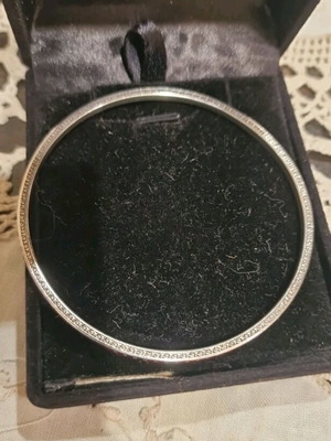 Unique silver bracelet with rubies like new