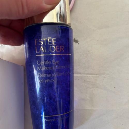 Set of skincare items like new, sold together