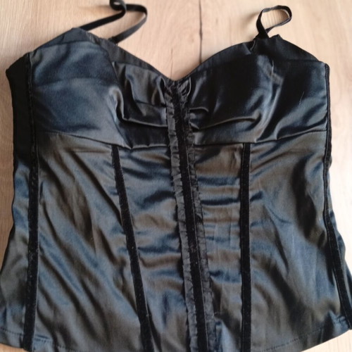 Step_by_step satin crop top corset style L like new, black