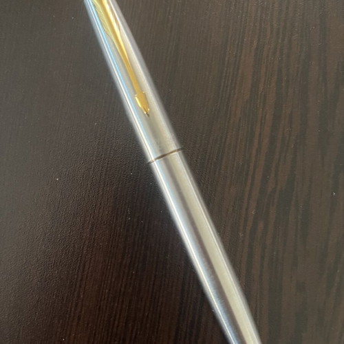 Parker Frontier Gold Trim Edition pen like new, silver finish