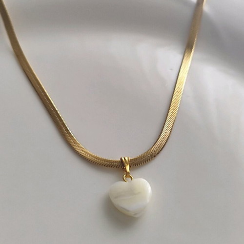 Stainless steel snake necklace with shell heart pendant new