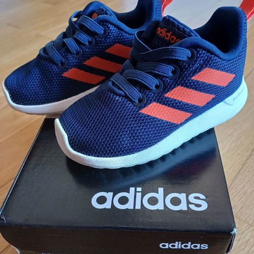 Adidas baby sports shoes size 20 like new with velcro